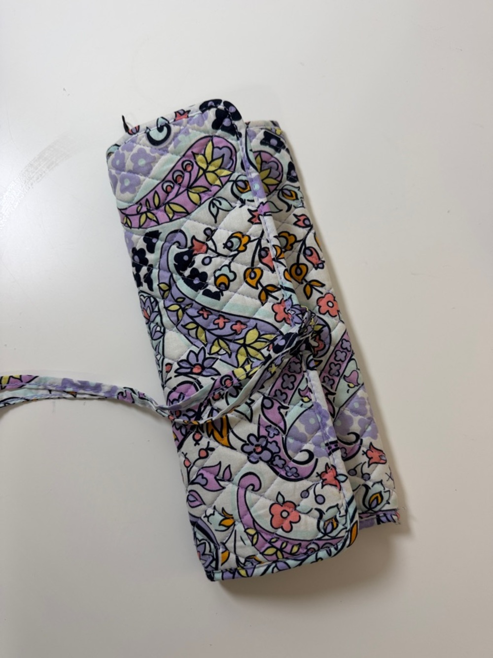 Vera‎ Bradley Lavender Paisley Quilted Accessory Roll flat iron traveling case